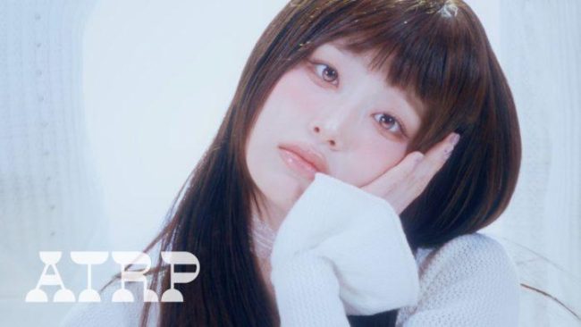 츄, ‘AI 여신’으로 변신 완료… ‘XO, My Cyberlove’ 퍼포먼스 비디오 공개