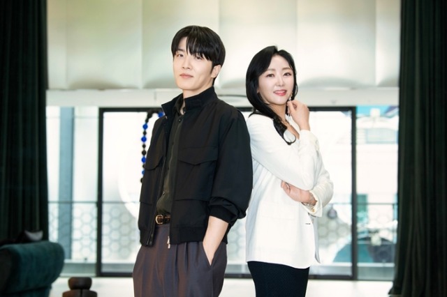 컬처클럽K 1회 '유출 요정' 플레이브 노아 스포일러부터 박신양 전시까지