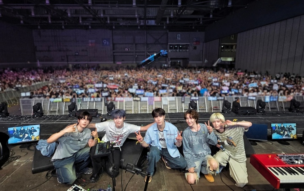 원위, ‘팔레트 페스티벌’ 감성 라이브…‘End of Spring’ 폭발 호응